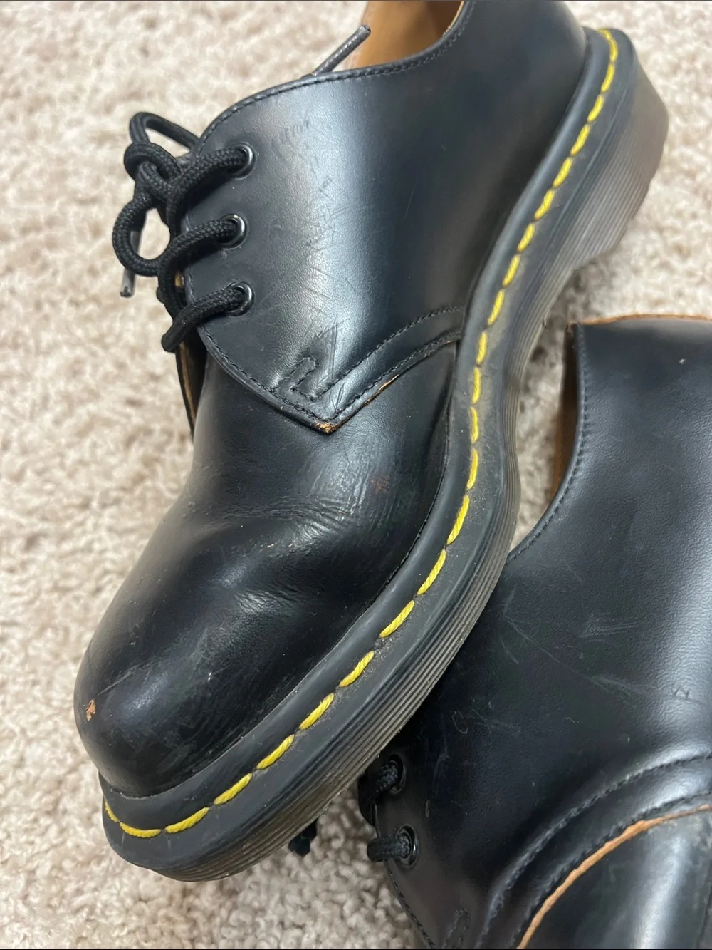 Men's Black Leather Lace-Up Shoes with Yellow Stitching Sz 6